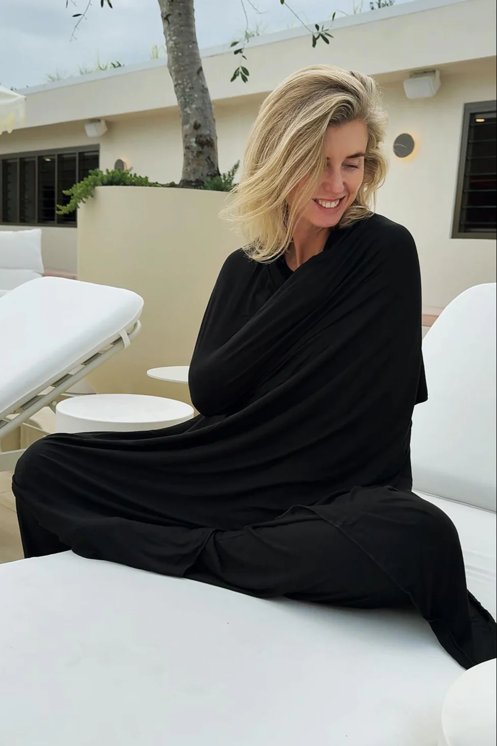 Bamboo Travel Wrap - Black - Image 5