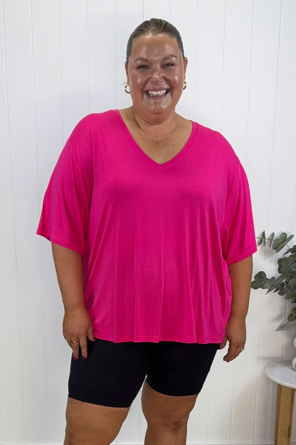 Bamboo V-Neck T-Shirt - Raspberry - Image 7