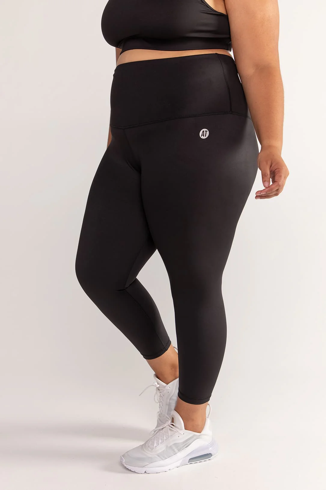 Essential High-Waist Move 7/8 Legging - Black - Image 11
